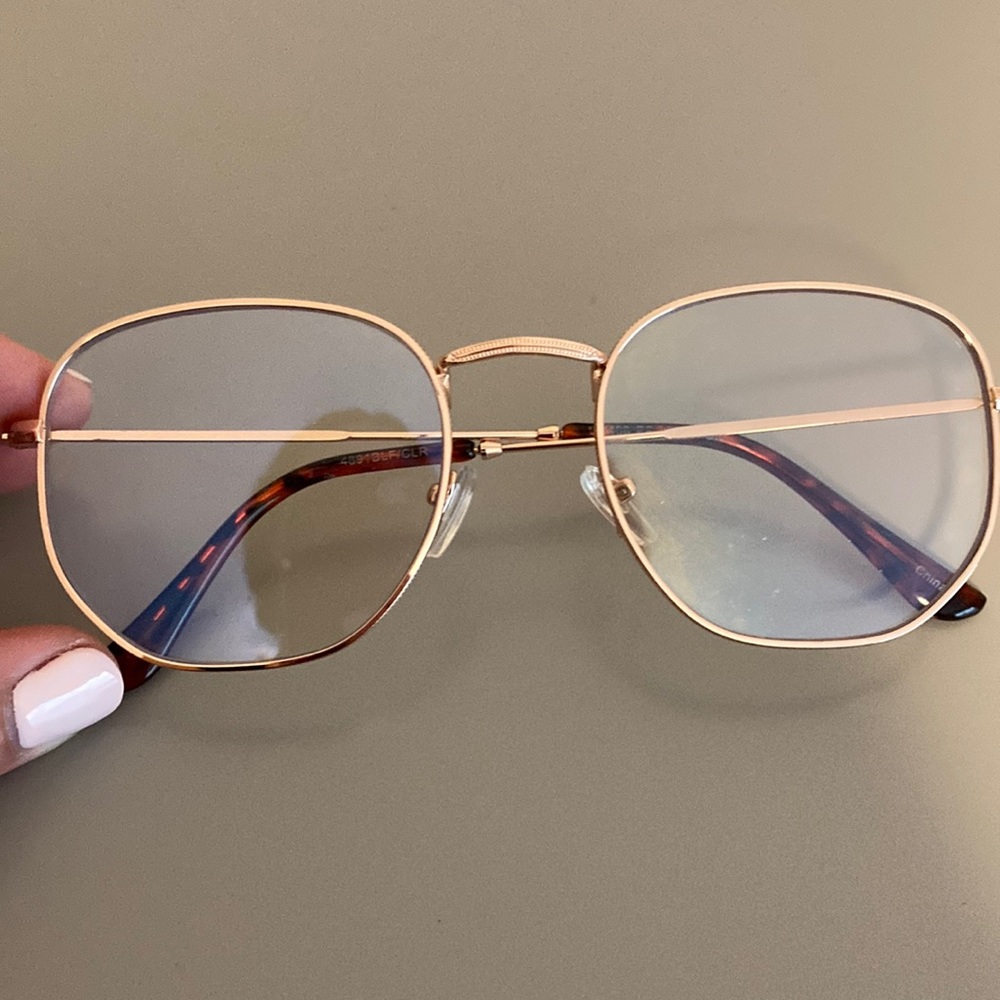 Blue light glasses